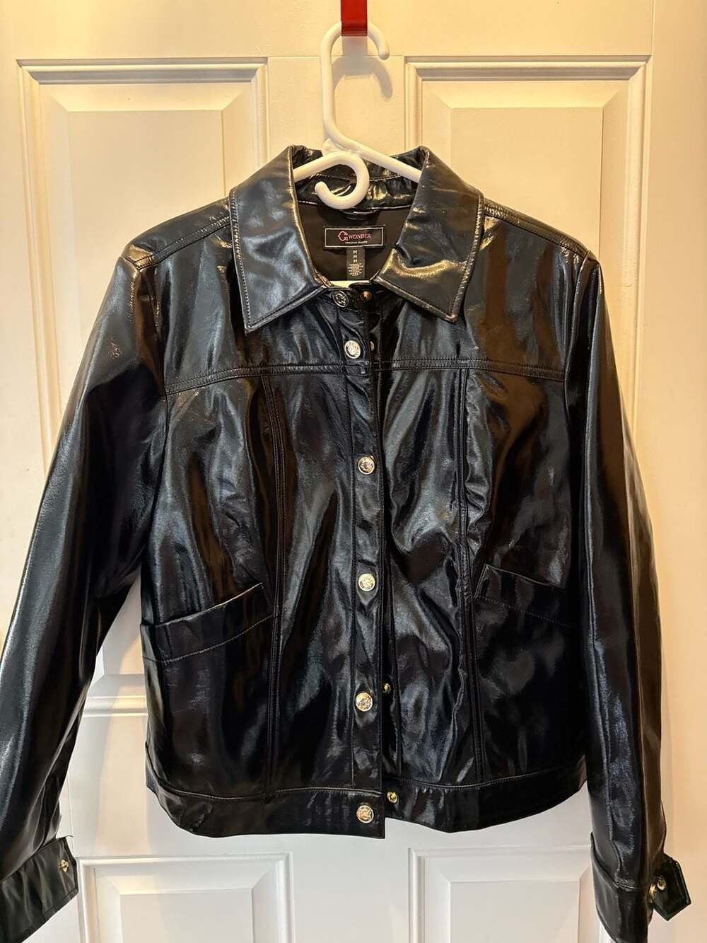 C. Wonder by Christian Siriano Black Faux Patent Leather Vinyl Effect Trucker Ja